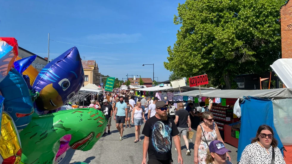 Gnesta marknad bjöd på strålande sommarvärme som ändå lockade tusentals besökare.