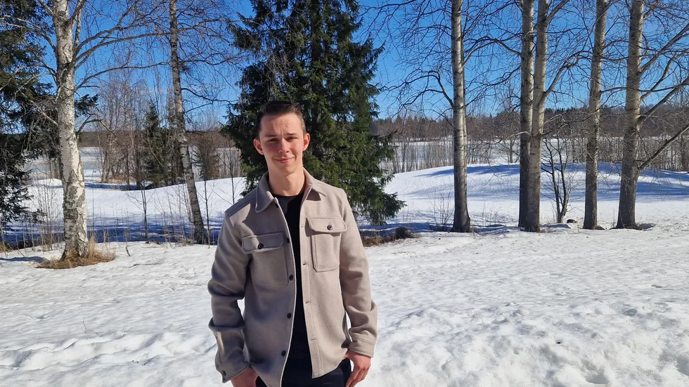 "Föreningen här mår nog bra av att få in lite ungdomar" säger Joas Funck, nyvald ordförande för SD i Luleå. Han är också kontaktperson i Luleå för Ungsvenskarna, SD:s ungdomsförbund.
