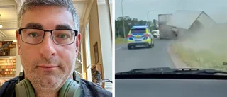 Stefan fångade vansinnesfärden på film – se när lastbilen välter