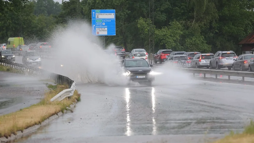 Så här såg det ut i Norrköping 12 juni. I kväll kan det vara dags igen. SMHI varnar för skyfall i hela länet. 