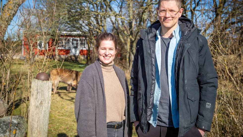För tillfället hyr Pia och Bernhard Hörlberger ett hus på Näs, men om ett år hoppas paret kunna flytta in i sitt nybyggda hus i Grötlingbo. 