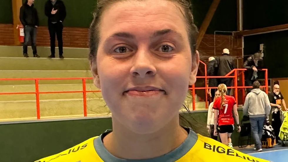 Elin Bergsten, den rutinerade EHF-målvakten, ger löftet om att satsa vidare även nästa säsong.