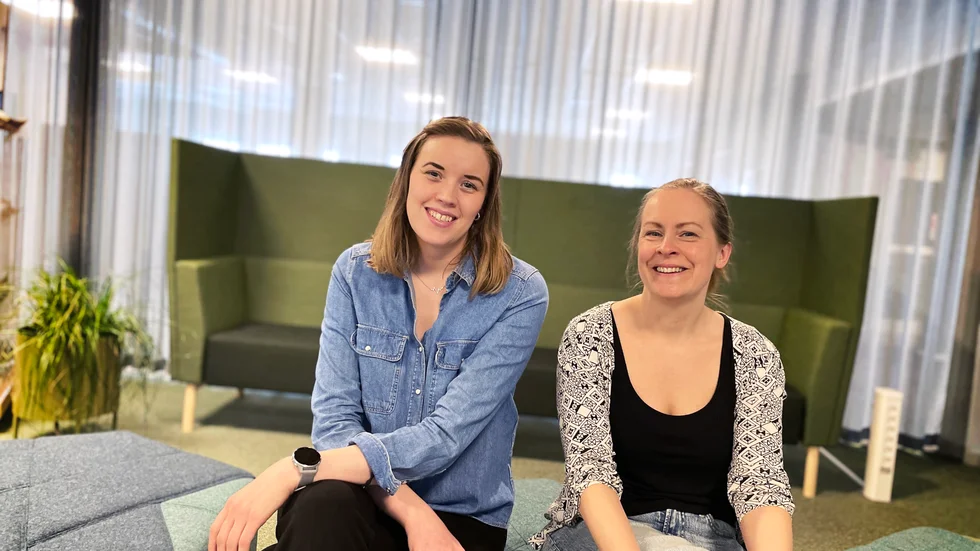 "Många som har varit med om det, de upplever en liten rädsla efteråt. Vågar jag gå ut på en promenad själv", säger Julia Lundström. Både hon och Hanna Nilsson jobbar som sjuksköterskor på strokeenheten som fyller 20 år i år.