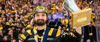 Forwardsstjärnan bekräftar – för samtal med AIK: "Vill stanna" 