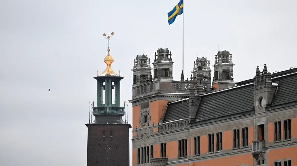 Ogenomtänkt. Politikerna i regeringen tycks leva bland molnen och saknar insikt i hur deras förslag drabbar i verkligheten. 