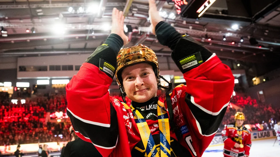 "Vi blir aldrig nöjda och vill hela tiden framåt", säger Jenni Hiirikoski efter det sjätte raka SM-guldet.