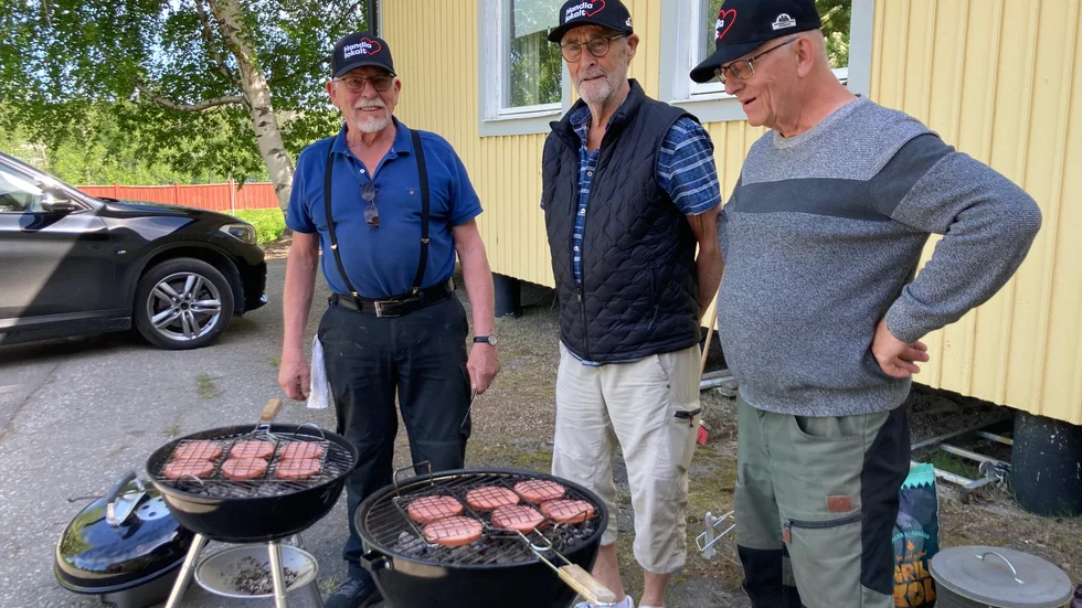 Supergrillmästarna Bengt, Birger och ordförande Lars-Åke.