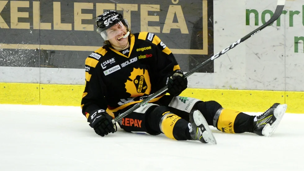 Jesper Olofsson är klar för en återkomst i Modo Hockey.