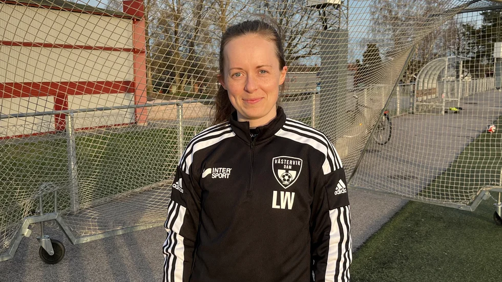 Västerviks Damfotbolls nyförvärv Louise Waerme är tillbaka på fotbollsplanen efter sex års uppehåll. Den tidigare måltjuven hoppas fortfarande kunna bidra ordentligt framåt.