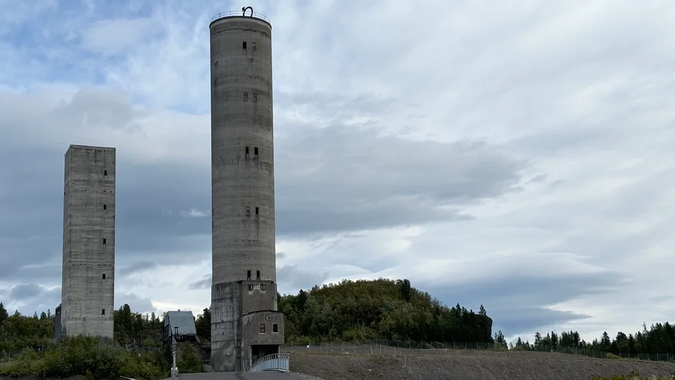 Insändarskribenten skriver att det finns potential att göra något bra att gamla industribyggnader som Tuollatornen.
