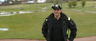 Golfbanan ligger under vatten – ställer in spel: "Inte alls bra"