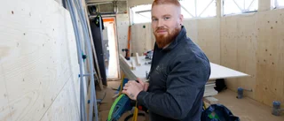 Emil, 27, startade företag i byggbranschen – fick en drömstart