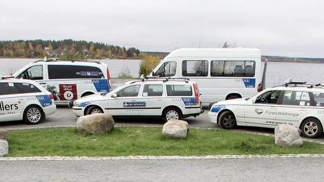 LÄRARE. Det är ingen brist på lärare enligt signaturen ”Förälder”. Däremot jobber de inte i skolan utan exempelvis som taxichaufförer.