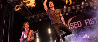 Recension: Raised Fist krossar allt motstånd