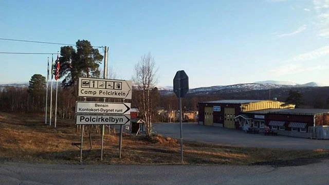 Svårt. Företagare i Arjeplogsfjällen är frustrerade över den bristfälliga mobiltäckningen. ”Det är så svårt att driva företag här uppe när det inte är någon mobiltäckning”, säger Linda Sandlund som driver Camp Polcirkeln.
