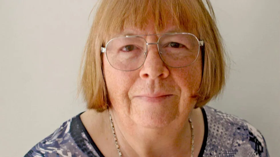 barndomsbyn. Irma Ridbäck, numera bosatt i Uppsala, har skrivit fängslande om Narken.