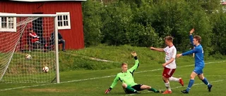Två lag rycker i fyran