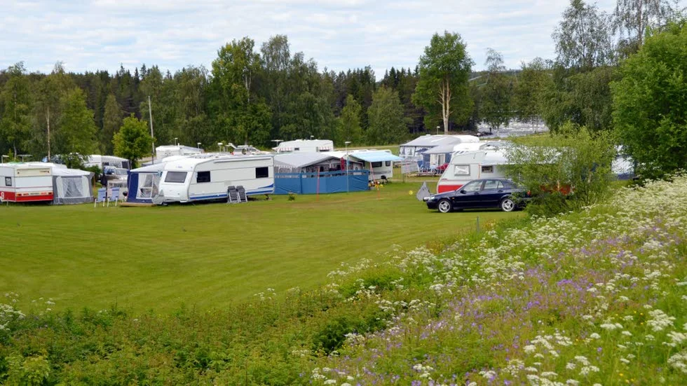SEMESTERLIV. Kamlunge husvagnsklubb har gjort till tradition att varje sommar inta byns campingplats.