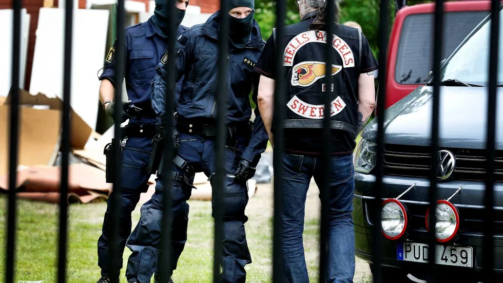 INTE GLAD. En av Hells Angels ledare, Kent Nilsson, var måttligt glad över polisens intresse för den nya lokalen