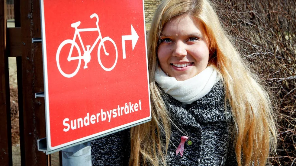 CYKELREGLER. Linn Adolfsson, trafikingenjör Luleå kommun, säger att några nya skyltar för de nya reglerna kommer upp till nästa sommar.