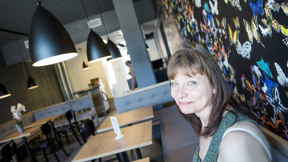 Carin Strömbäck har ett samarbete med en illustratör som kommer att hålla i tecknarkurser i bokhandelns cafédel.
