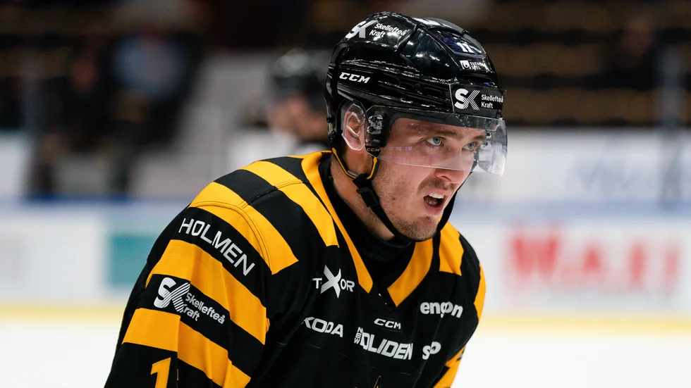 ”Spelar vi så här nästa match är risken att vi förlorar”, säger Max Lindholm efter AIK:s uddamålsseger mot Zürich.