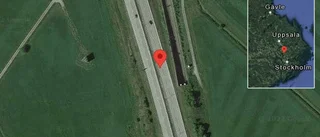 Fordon stillastående på E4 - helt stopp i ett körfält