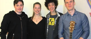 Studentspexare underhöll