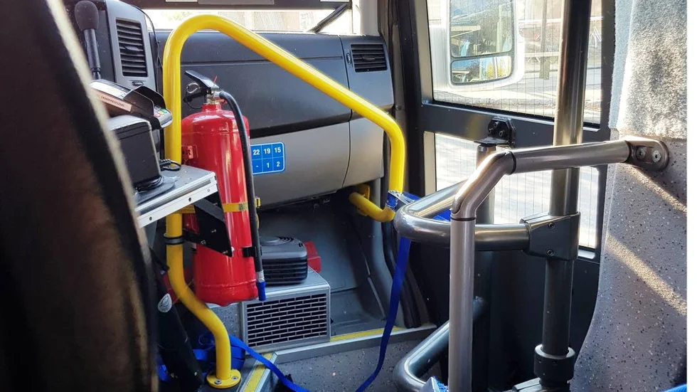 Trasig bussdörr på flera turer upprör signaturen ”Uppmärksam”