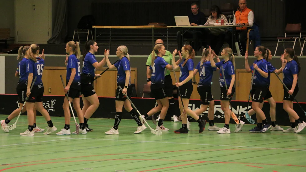 Öjebyns IBF besegrade IBK Boden i damernas division 1-innebandy tisdag kväll