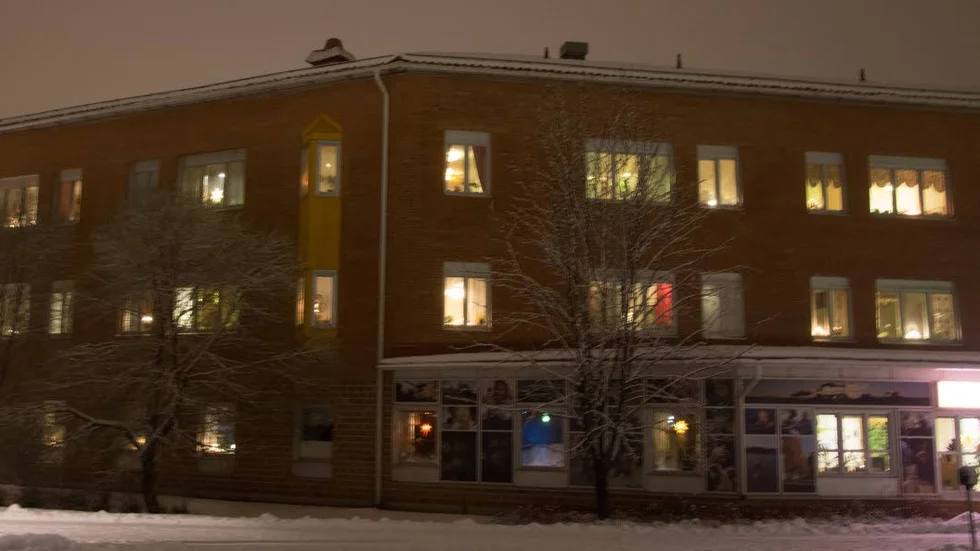 Inte lämpligt. Utredningen visar att lokalerna på Örnäsets hälsocentral inte räcker till.