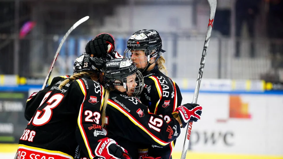 Enkelt. Luleå Hockey vann båda bortamatcherna mot SDE efter sammanlagt 8–1.
