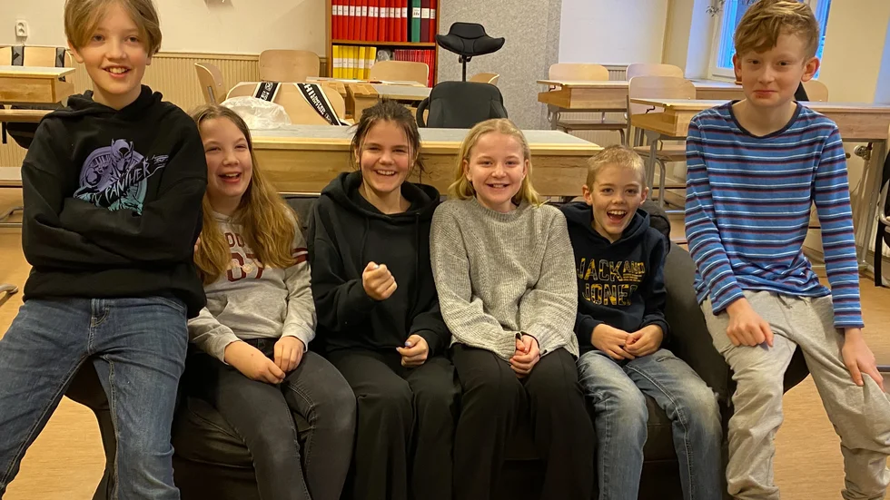 Här är Djursdala skolas femteklass, som kvalificerat sig till Vi i Femman. 