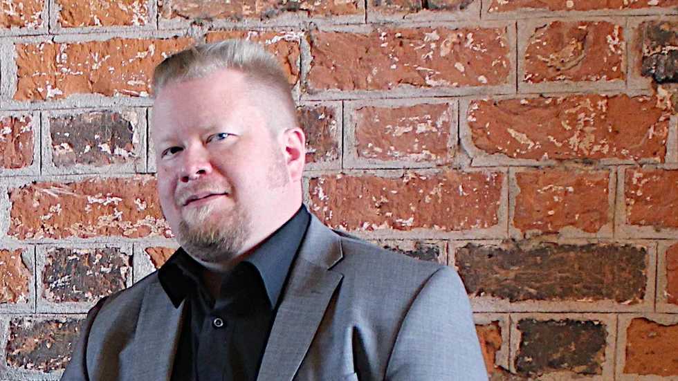 Björn Sandberg (SD) förklarar varför de ändrat sig inför budgetbeslutet i fullmäktige. 