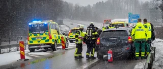 Bilar i krock på E4 – orsakade totalstopp i trafiken