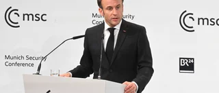 Macron: "Inte tid för dialog" med Ryssland