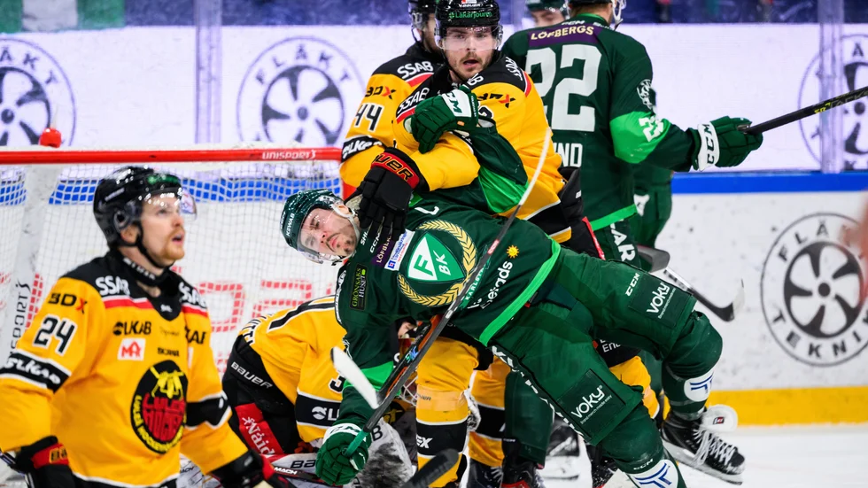 Oscar Engsunds Luleå Hockey har vunnit samtliga tre matcher mot Färjestad i år. Vinner de under tisdagen är de klara för slutspel