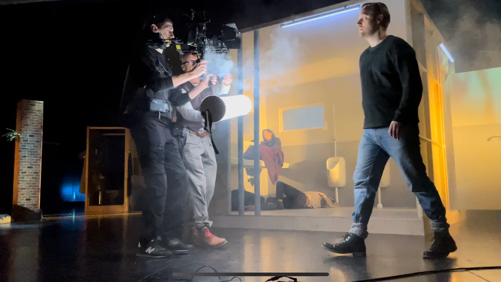 Repetition av "Julius Caesar" på stora scenen. Föreställningen har premiär 28 januari.