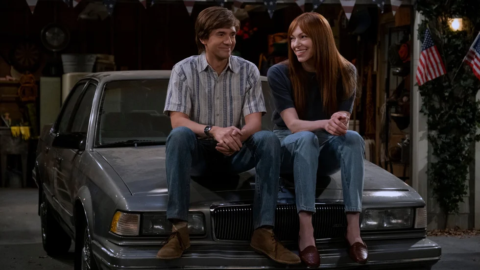Gänget från "That '70s show" (1998–2006) gästspelar i Netflix spinoff "That '90s show" – och det är vagt obehagligt hur lite de har åldrats.