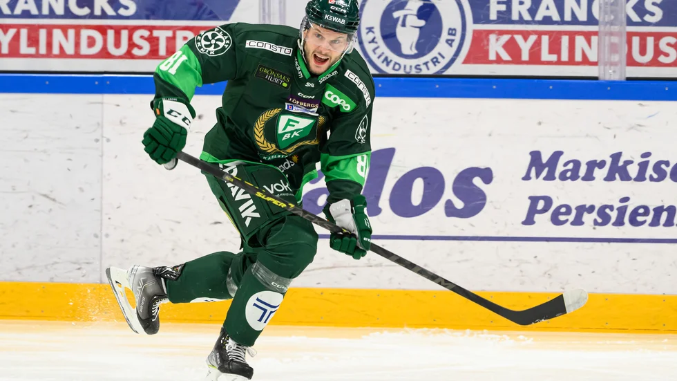 Theodor Lennström blev segerskytt för Färjestad efter en sen vändning i toppmötet mot Timrå. Arkivbild.