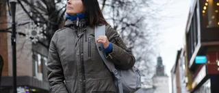 Pjäs om skådespelarens smärtsamma uppväxt • Pappan satt i fängelse: ”Jag hittade på att han var flygkapten” 