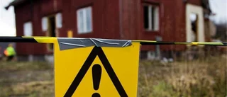 Järnvägshus eldas upp
