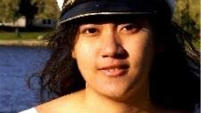 Vatchareeya Bangsuan, 20, dog av stickskador.