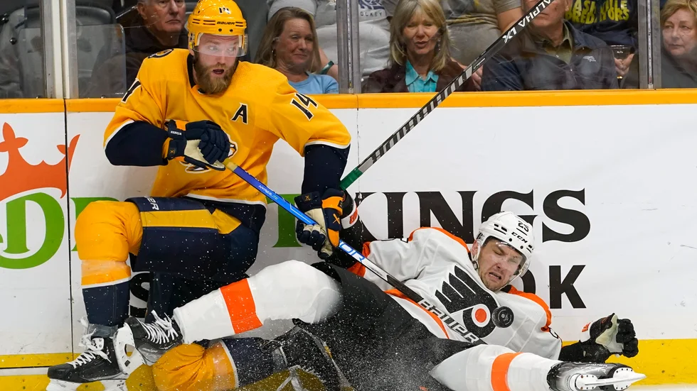Mattias Ekholm har spelat färdigt i den gula Nashvilletröjan. Arkivbild.