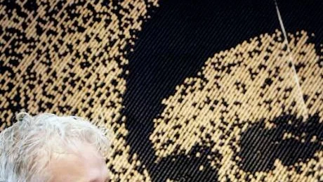 Konstnären Brian Flynn från Nordirland.