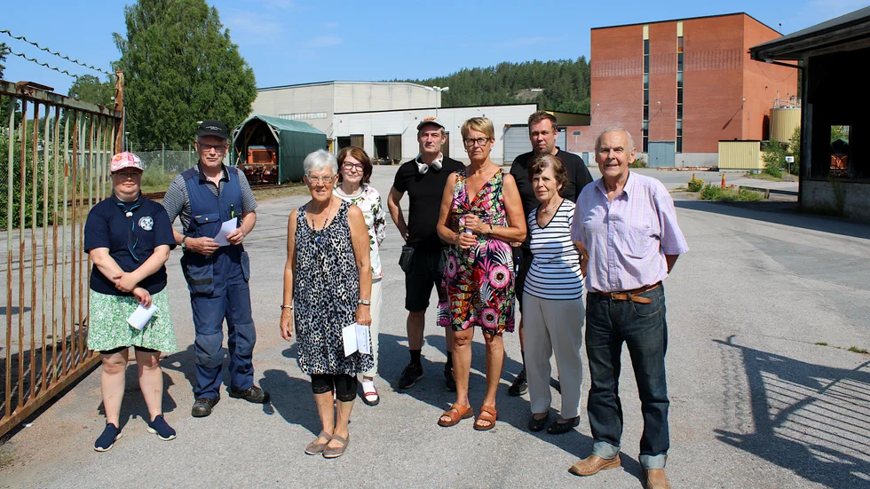 Studiebesök på Silverdalens pappersbruk är en nyhet i årets program. Mikaela Hall, Göte Eklund, Gunborg Nilsson, Gunilla Aronsson, Magnus Sondal, Ann-Gerd Fredriksson, Stefan Högnäs, Rose-Marie Nilsson och Lasse Oskarsson är alla med och arrangerar Lönnebergaveckan.