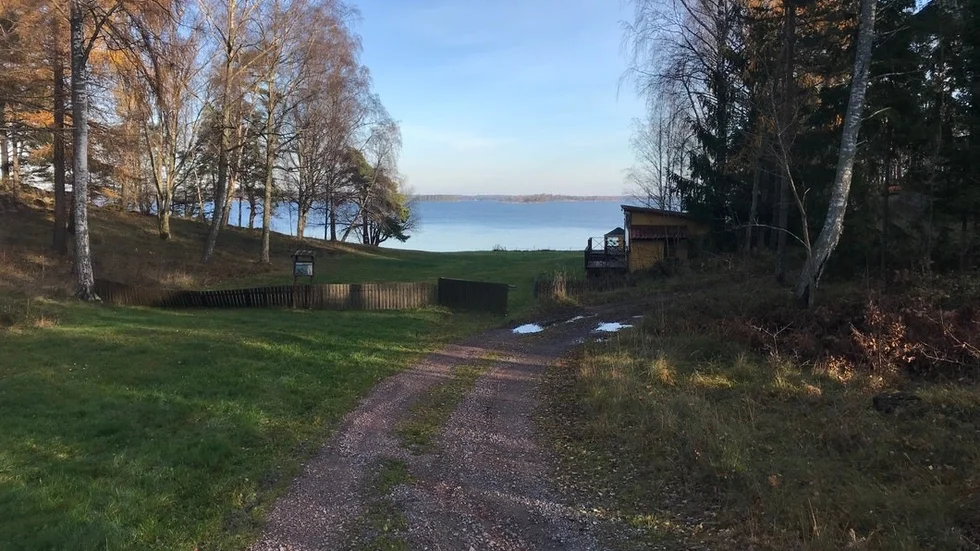 Tvisten om Vivesta havsbad har pågått i nästan 20 år. I november beslutade sig Oxelösund för att köpa badet.