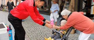 Många tackade ja när banken fixade kalas i Vadstena