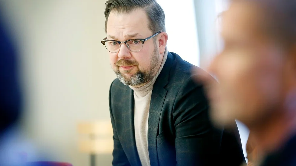 Jari Puustinen (M) strävar efter en hög placering för Eskilstuna på Lärarförbundets skolrankning. Det borde han inte.