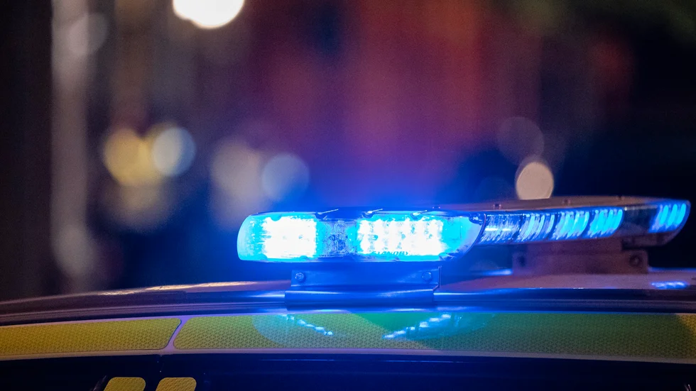 Polispatrullen kom fram när den berusade bilföraren höll på att backa ut bilen på parkeringen.